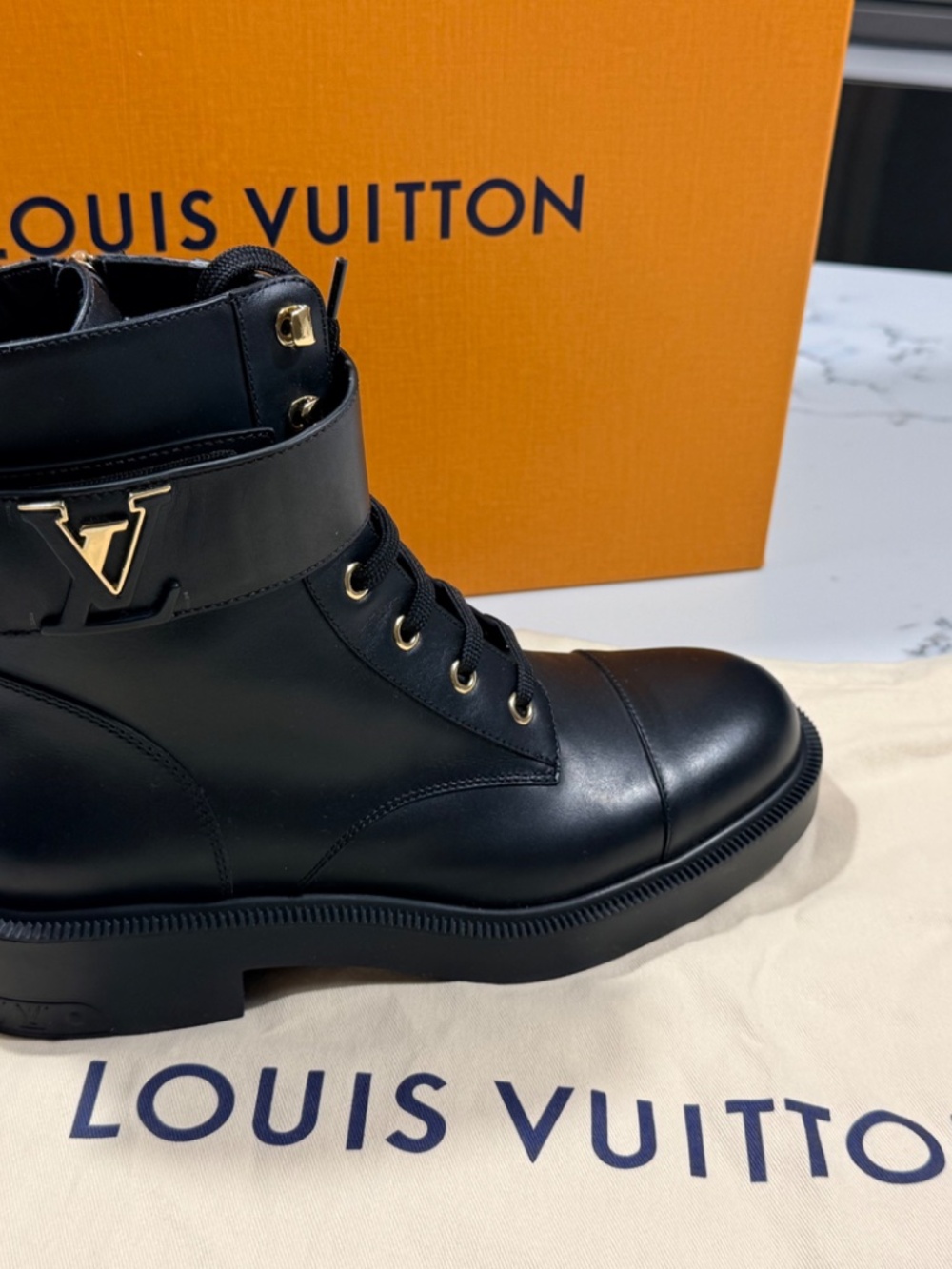 Louis Vuitton Citizen Flat Ranger Boots Black Noir EU 39 (US 8.5) NEW - Picture 6 of 6